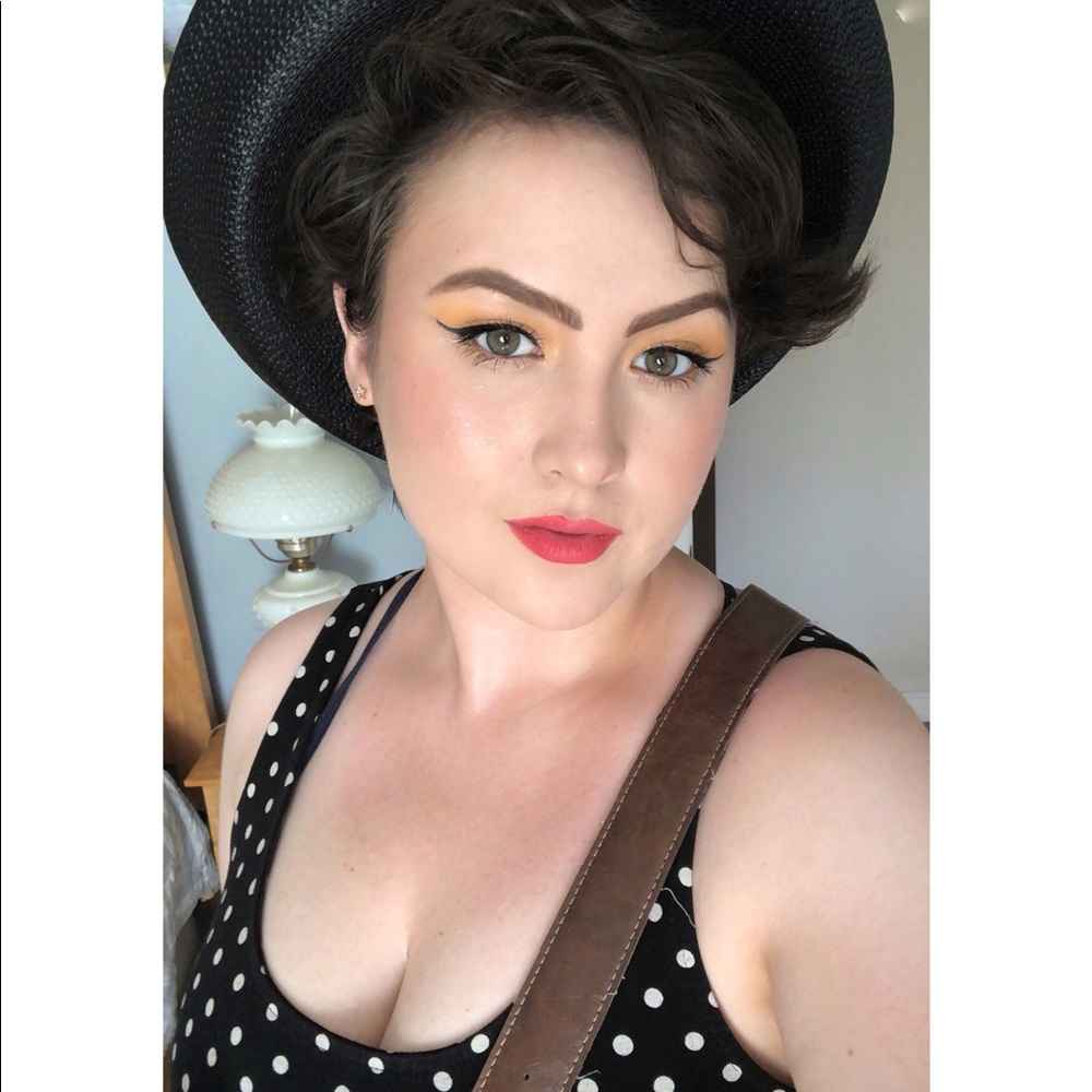 Meet your Posher, Allie
